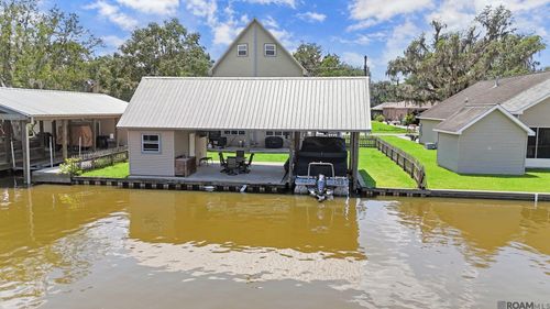 669 Michel Rd, Pierre Part, LA, 70339-4145 | Card Image