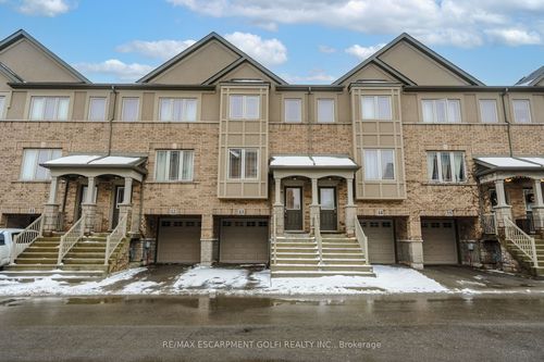 13-201 Westbank Trail, Hamilton, ON, L8J0H4 | Card Image