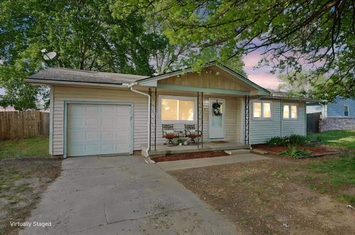 340 W 7th St, Haysville, KS, 67060-1626 | Card Image