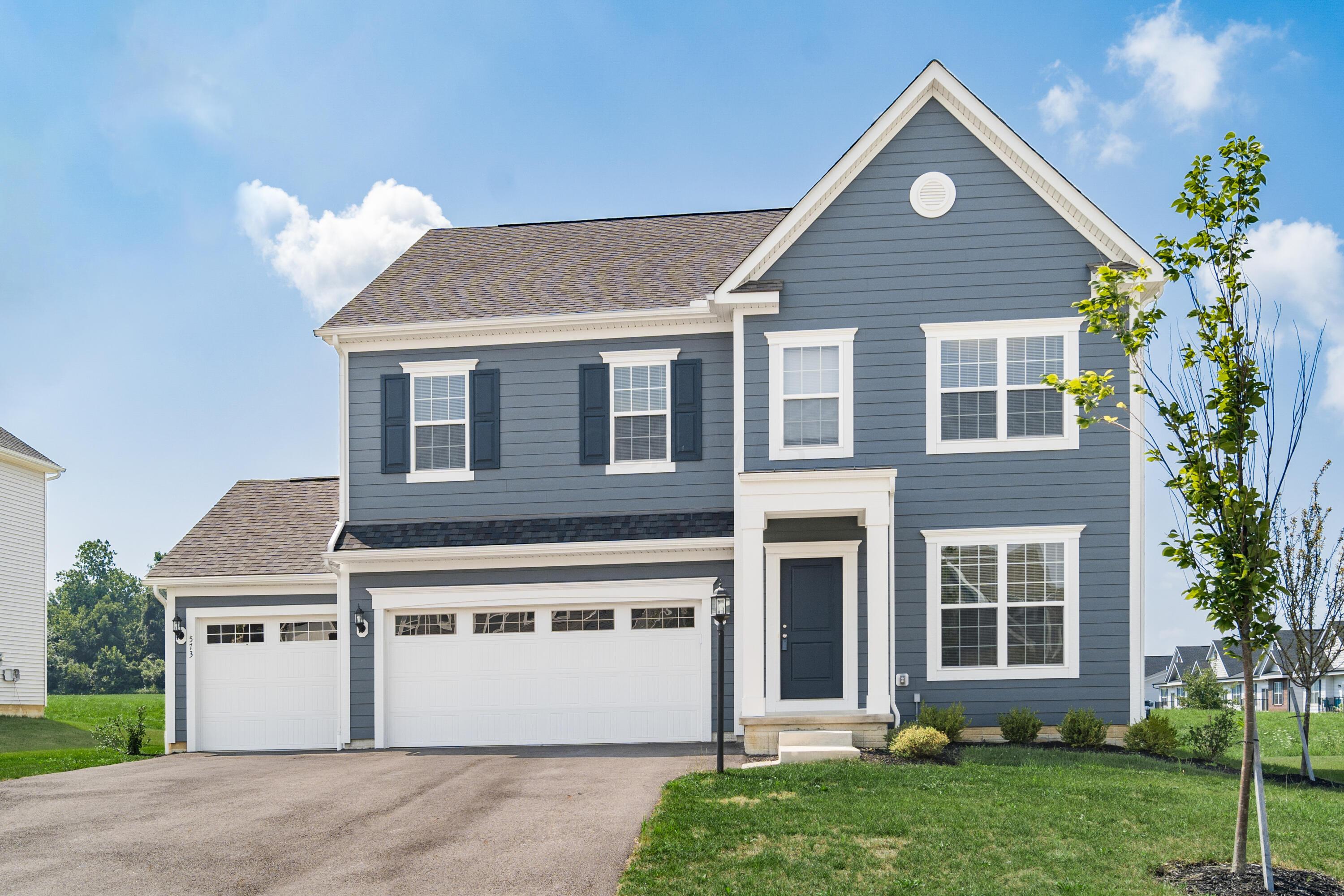 Courtright Dr, Pickerington, OH 43147