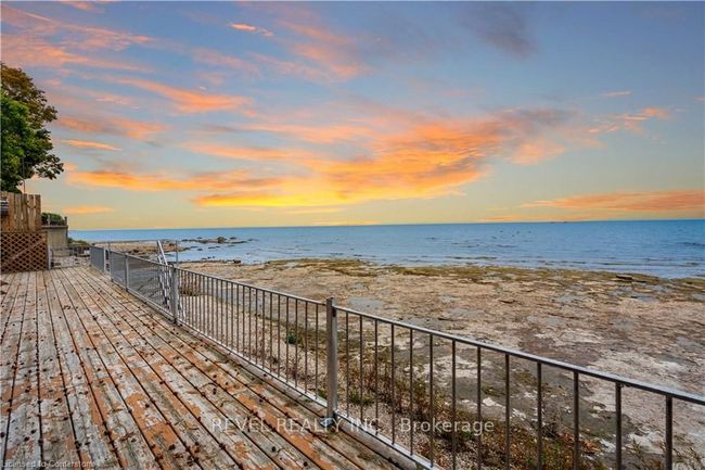 24 Lake Rd, House other with 2 bedrooms, 1 bathrooms and 2 parking in Selkirk ON | Image 46