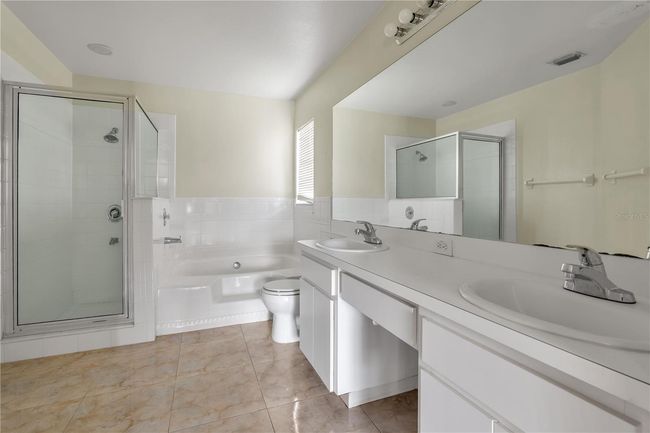 Primary Bathroom | Image 8