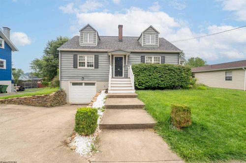 521 Junior Ave, Morgantown, WV, 26505-2209 | Card Image