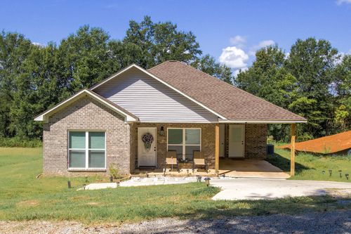 141 Simmons Dr, Shannon, MS, 38868-9425 | Card Image
