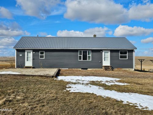 150 Bennett St, Fortuna, ND, 58844-4405 | Card Image