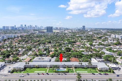 209-900 Atlantic Shores Blvd, Hallandale Beach, FL, 33009 | Card Image