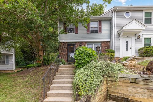 7304 Pebblestone Dr, Charlotte, NC, 28212-7214 | Card Image