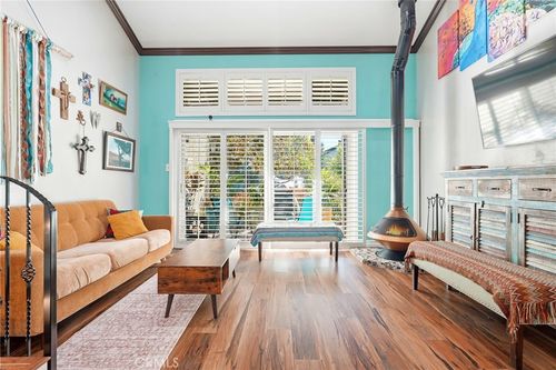 19k-7890 E Spring St, Long Beach, CA, 90815 | Card Image