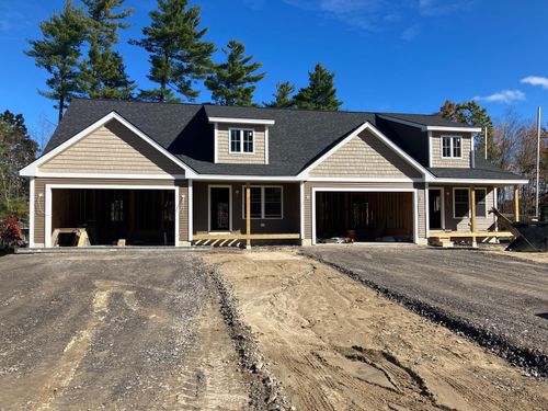 28-24 Gypsum Ln, Chester, NH, 03036-4212 | Card Image