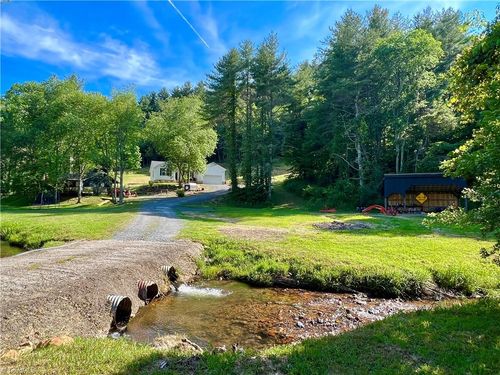 2494 S Laurel Fork Rd, Laurel Springs, NC, 28644-8792 | Card Image