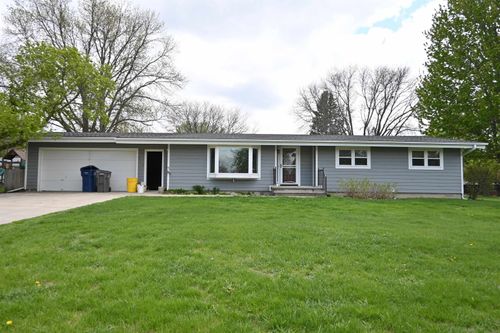 704 E 18th St, Spencer, IA, 51301-4601 | Card Image