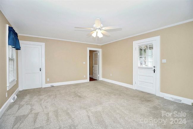 Spacious bonus room in back of house | Image 25