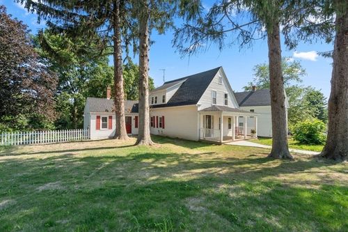 337 Boston Rd, Sutton, MA, 01590-1827 | Card Image