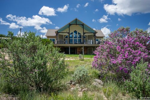 189 Scenic Sunset, Lakehills, TX, 78063-7315 | Card Image