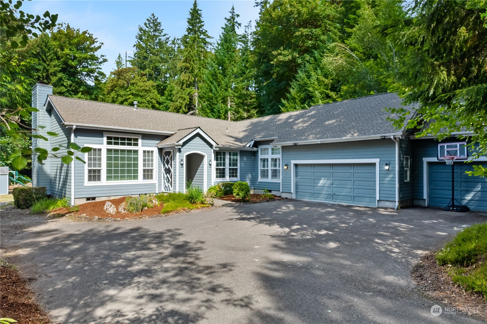 Golden Maples Ct, Olympia, WA 98502