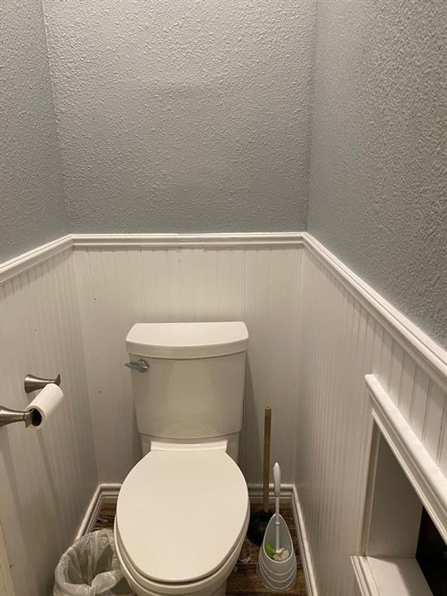 Water Closet in Primary Bathroom | Image 28