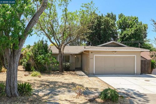 2307 Panoramic Dr, Concord, CA, 94520-1318 | Card Image
