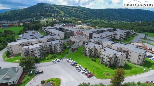 4313-301 Pinnacle Inn Rd, Beech Mountain, NC, 28604-7478 | Card Image