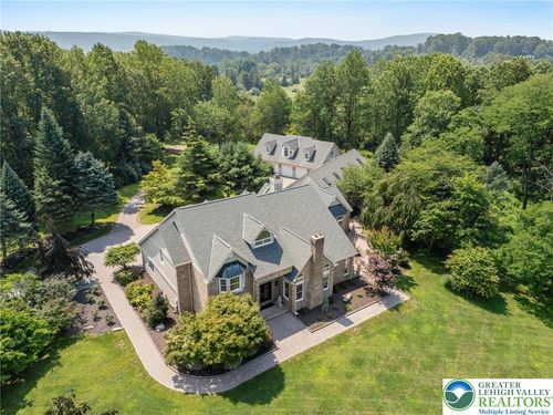 2630 Eagle Ln, Hellertown, PA, 18055-3361 | Card Image