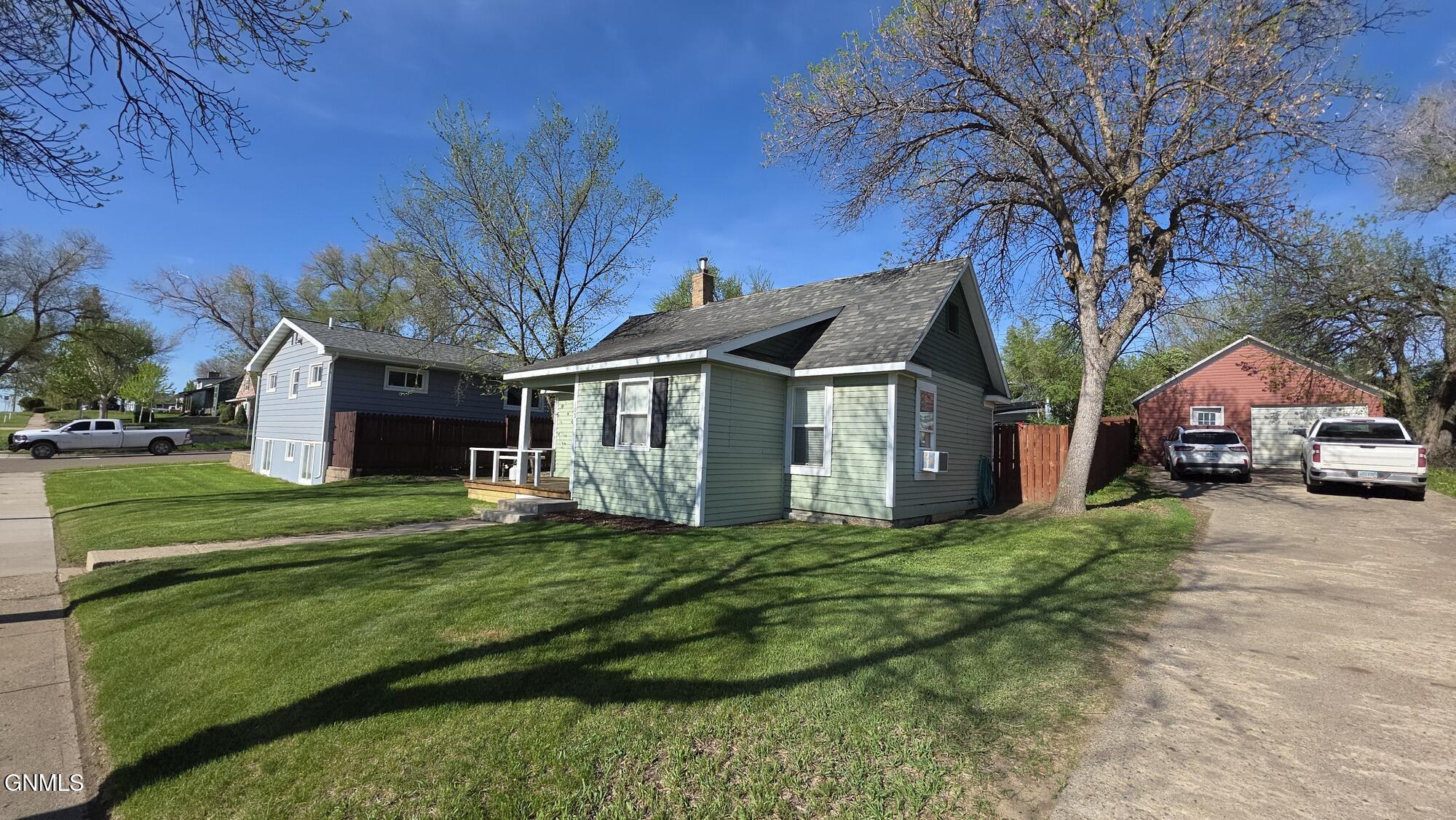Residential in Watford City 4