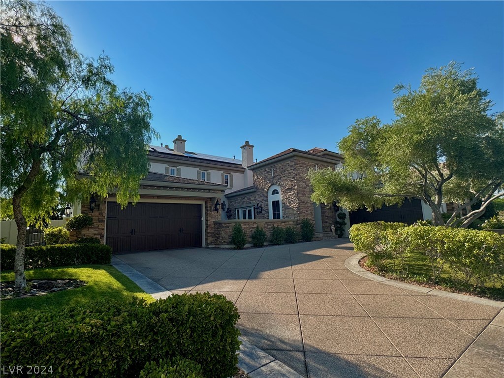 Cherry Creek Cir, Las Vegas, NV 89135