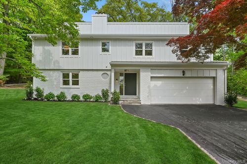 24 Country Rd, Mamaroneck, NY, 10543-1109 | Card Image
