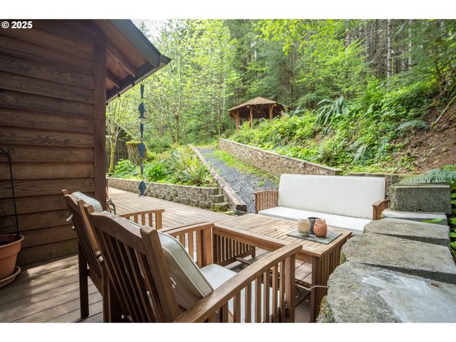10256 Ridge View Ter, House other with 4 bedrooms, 3 bathrooms and null parking in Birkenfeld OR | Image 40