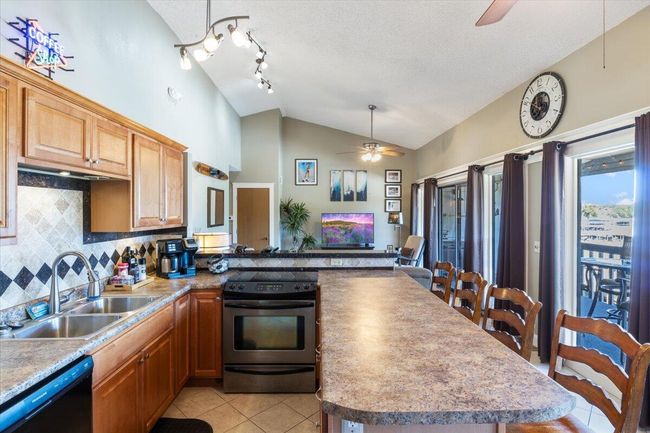 E404-405 - 5655 Heron Bay, Condo with 2 bedrooms, 2 bathrooms and null parking in OSAGE BEACH MO | Image 8