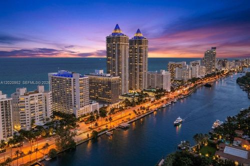 3h-4925 Collins Ave, Miami Beach, FL, 33140-2743 | Card Image