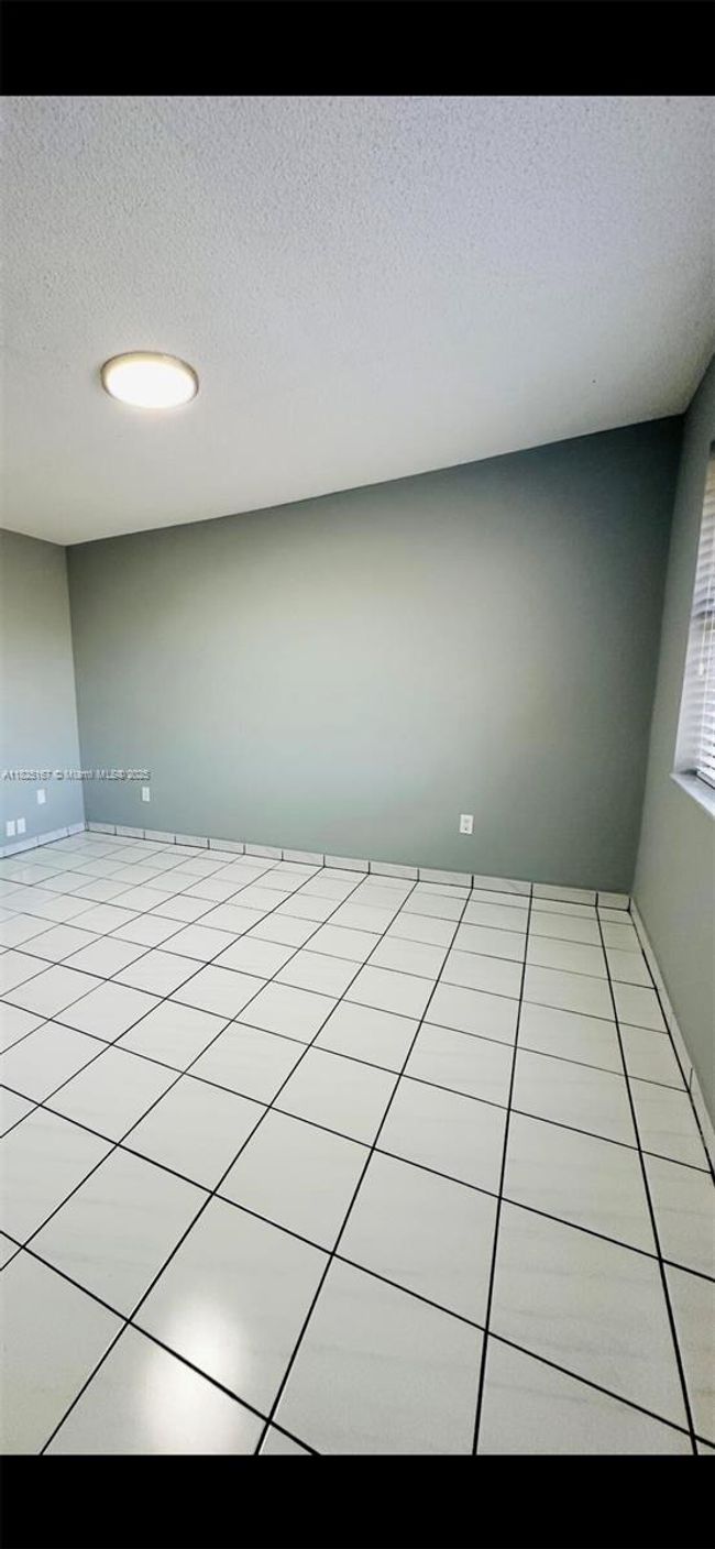 9510 Sw 151 St Ct, House other with 4 bedrooms, 3 bathrooms and null parking in Miami FL | Image 10