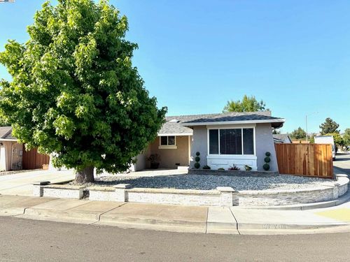 34288 Torrington Pl, Fremont, CA, 94555-2341 | Card Image