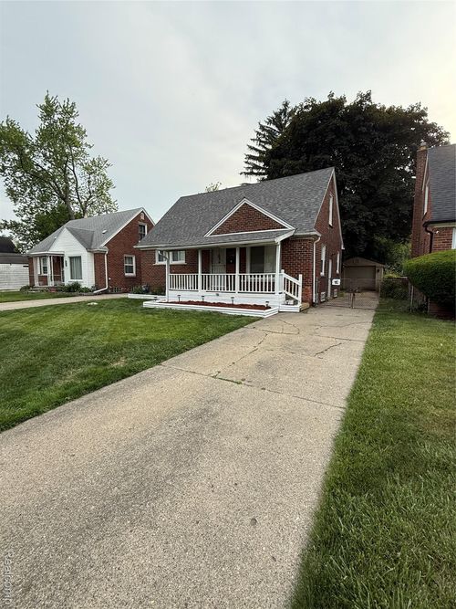 11735 Braile St, Detroit, MI, 48228-1038 | Card Image