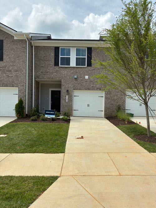 7162 Cedarcrest Ln, Fairview, TN, 37062-2062 | Card Image
