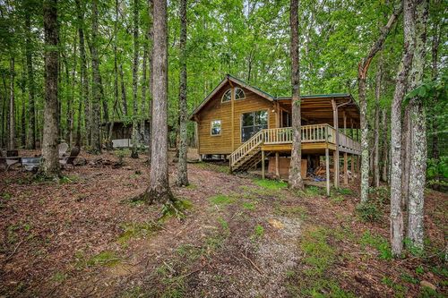 755 Music City Ranch Ln, Sparta, TN, 38583-1885 | Card Image