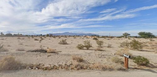 2353 Harbor Dr, Thermal, CA, 92274-6588 | Card Image