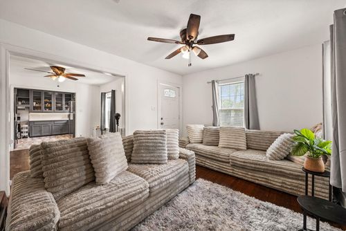 6942 Moss Rose St, Houston, TX, 77087-2606 | Card Image