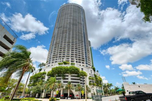 apt-3205-1750 N Bayshore Dr, Miami, FL, 33132-3212 | Card Image