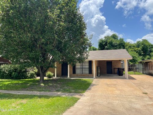 1102 Plum St, Vidalia, LA, 71373-3843 | Card Image