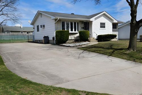 63 Voorhis Drive, Islip, NY, 11717 | Card Image