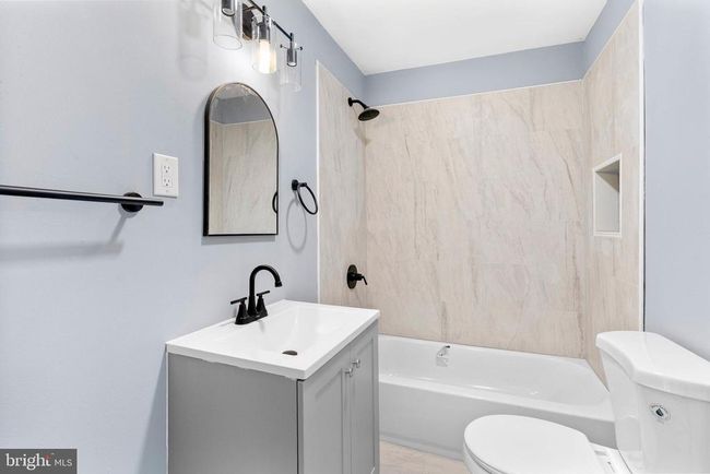 6411 Clearview St, Townhouse with 3 bedrooms, 2 bathrooms and null parking in PHILADELPHIA PA | Image 13
