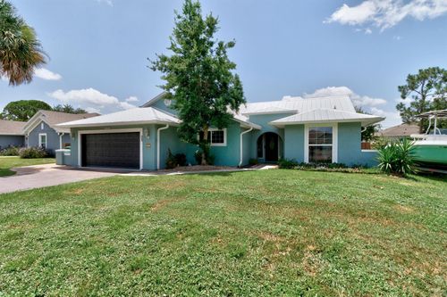 843 Vocelle Ave, Sebastian, FL, 32958-4463 | Card Image