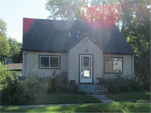 614 N 5th St, Estherville, IA, 51334-1546 | Card Image