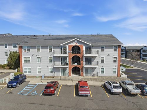 c202-1645 Ne Merman Dr, Pullman, WA, 99163-5755 | Card Image