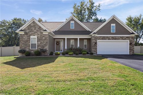 100 Kingsford Ln, Spencerport, NY, 14559-2812 | Card Image