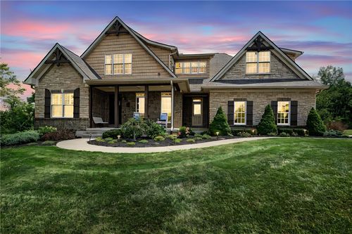 196 Blue Jay Way, Wilmington, OH, 45177-8416 | Card Image