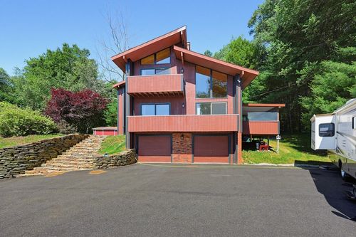 42 Jolicoeur Ave, Spencer, MA, 01562-3018 | Card Image
