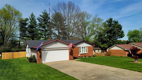 303 Golf Ridge Ln, Madison, IN, 47250-2402 | Card Image