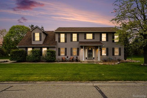 9270 Anacapa Bay Drive, Hamburg Township, MI, 48169 | Card Image
