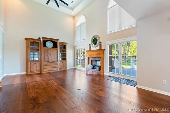 12615 Highway 31 N, Home with 4 bedrooms, 4 bathrooms and null parking in Memphis IN | Image 8