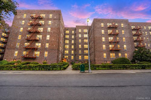 5c-39-45 51st St, Woodside, NY, 11377-3120 | Card Image
